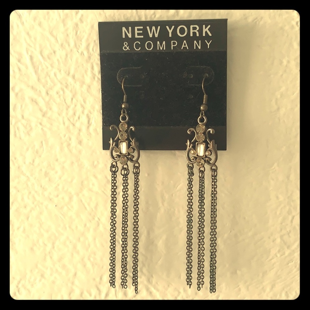 3 for $15 🦋 a Pair of long earrings (New York &company)